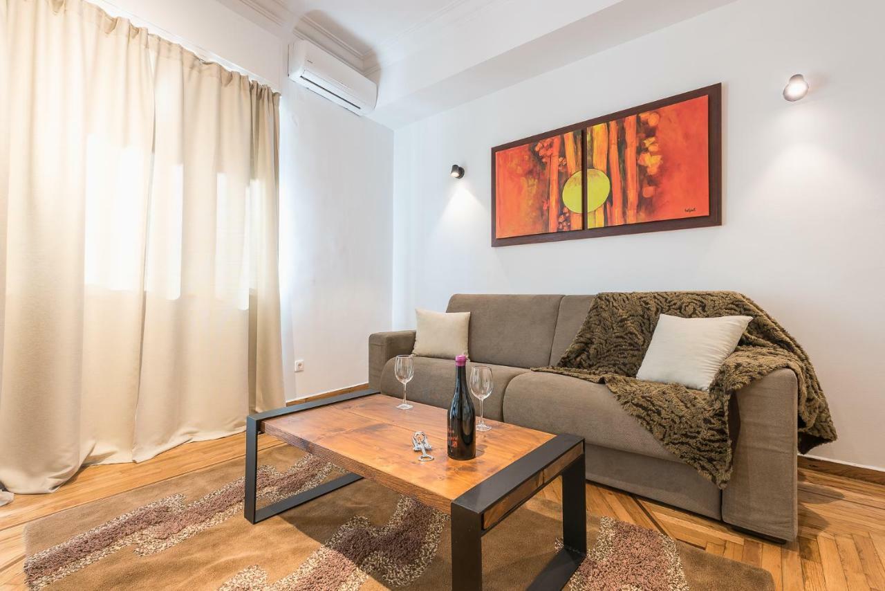Athens Oasis Apartment ภายนอก รูปภาพ